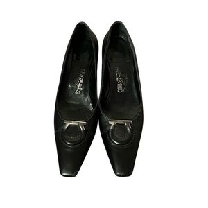 Salvatore FERRAGAMO Kitten heels-Size 7.5